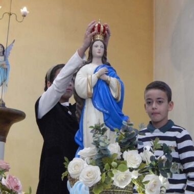 Missa com as Crianças e Coroação de Nossa Senhora